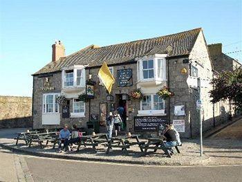 The Dolphin Tavern Penzance Exterior photo